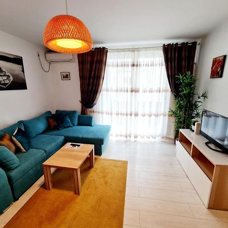 Downtown, Ideal For Longer Stays, Family Friendly Apartment - Nb73A Bukarest Exteriör bild