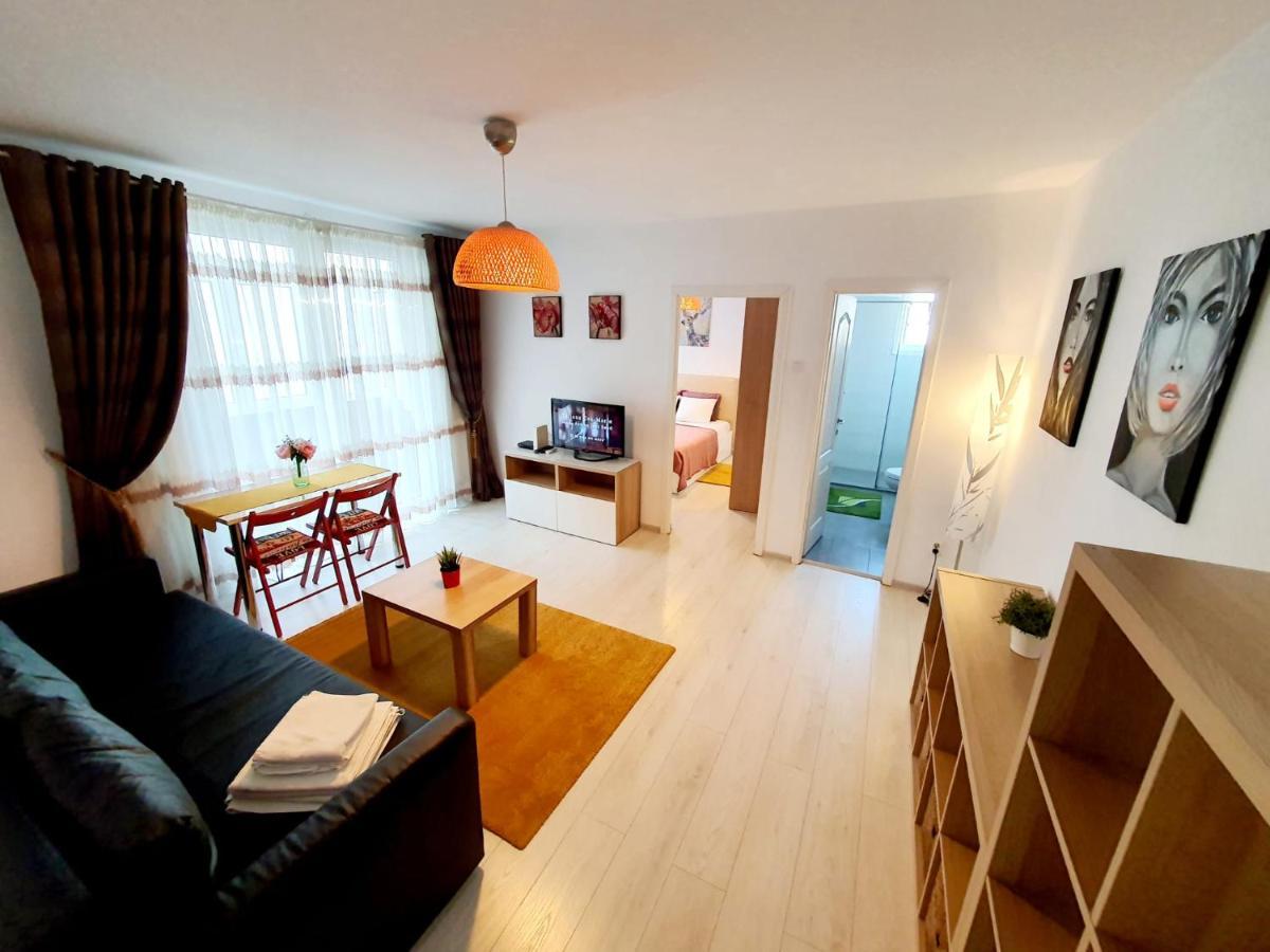 Downtown, Ideal For Longer Stays, Family Friendly Apartment - Nb73A Bukarest Exteriör bild