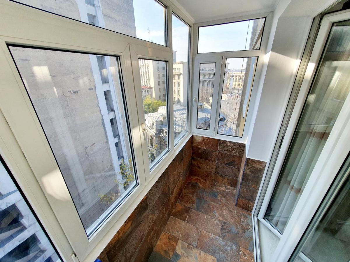 Downtown, Ideal For Longer Stays, Family Friendly Apartment - Nb73A Bukarest Exteriör bild