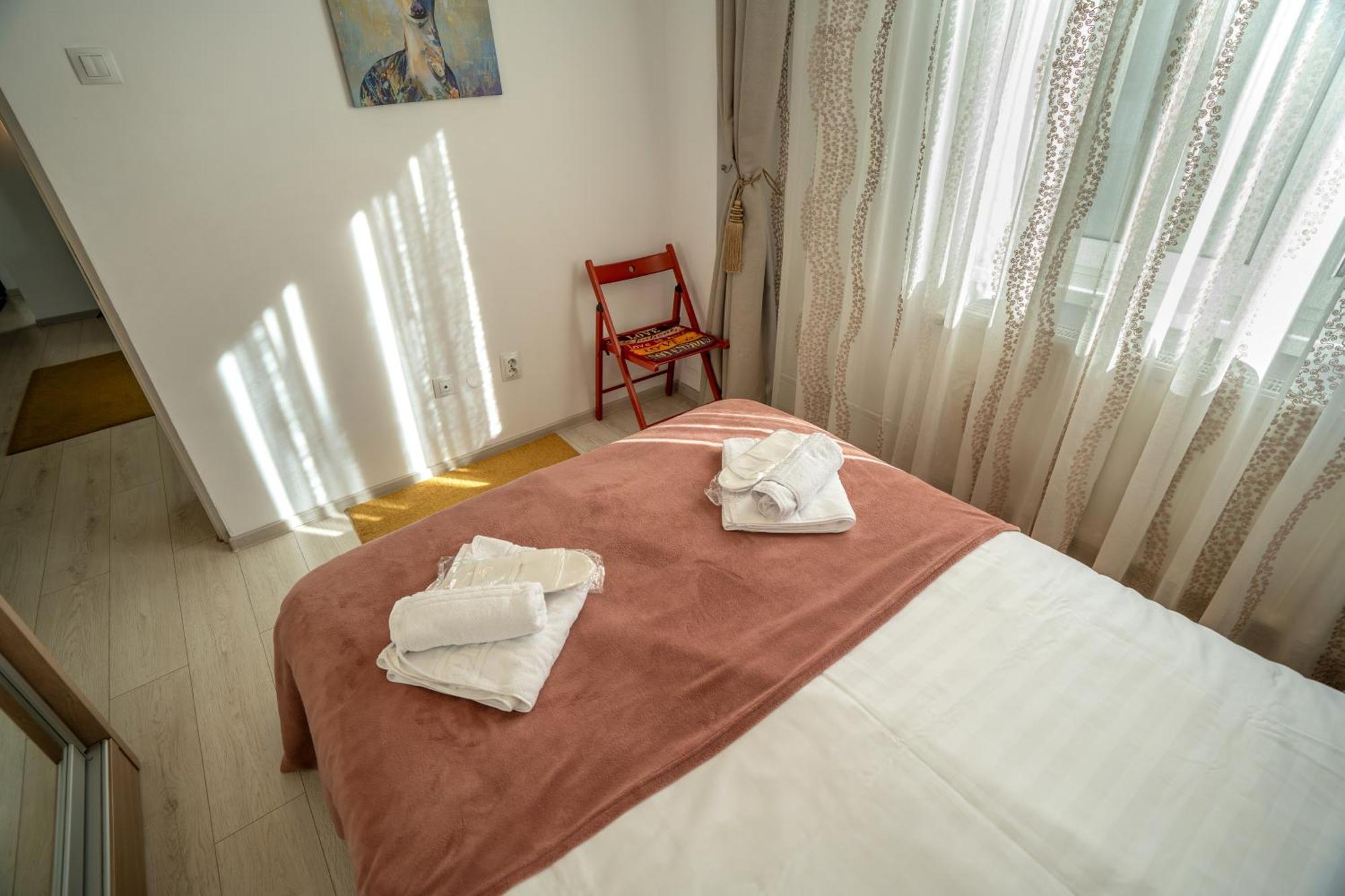 Downtown, Ideal For Longer Stays, Family Friendly Apartment - Nb73A Bukarest Exteriör bild